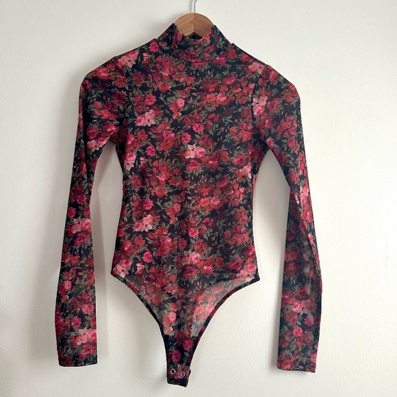 Good American‎ • Moody Floral Mesh Bodysuit - Picture 1 of 7